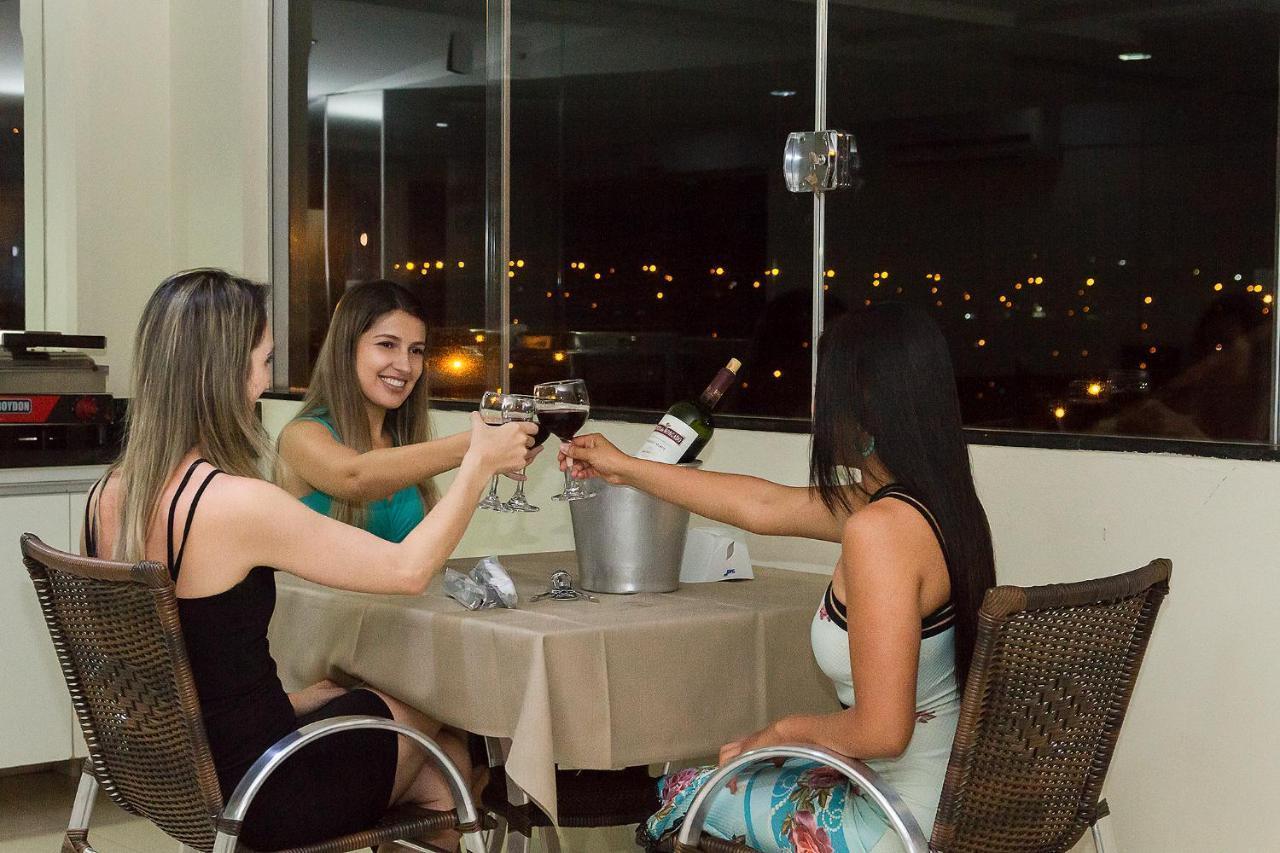 La Vitre Hotel Jataí エクステリア 写真